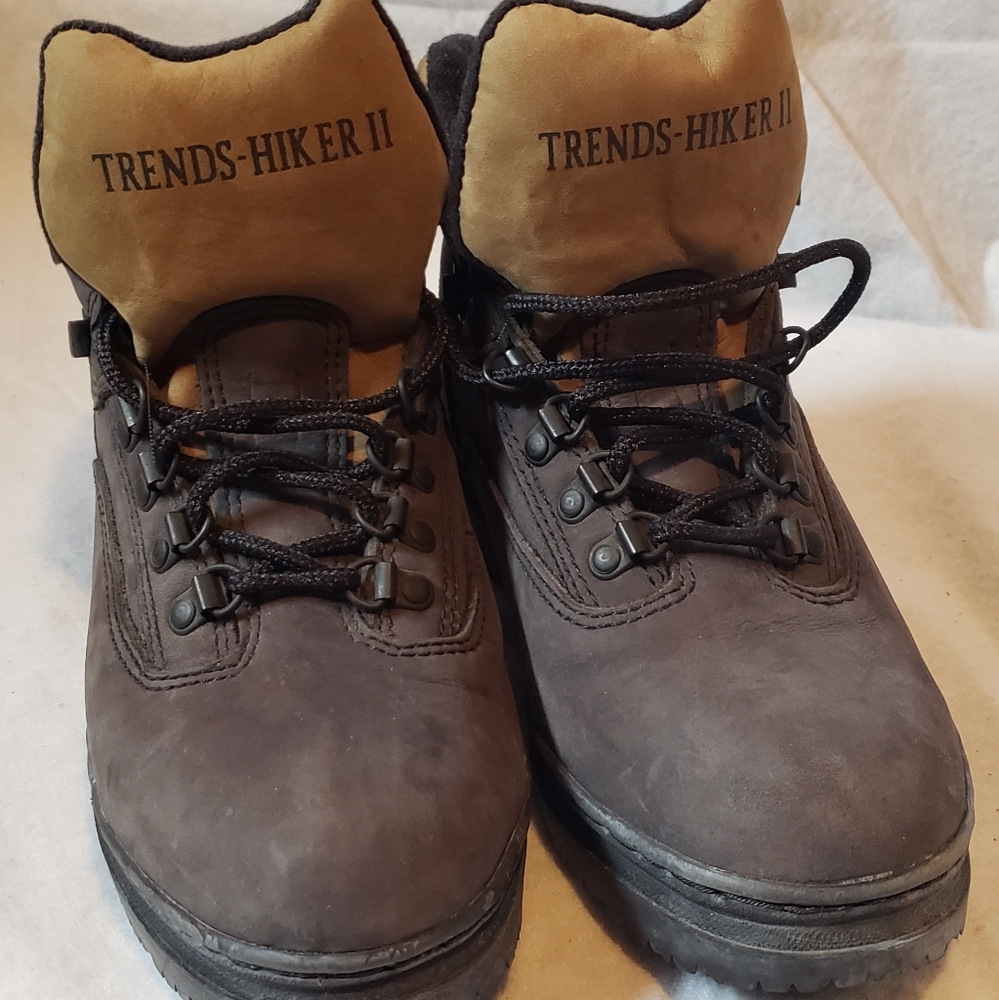 Shoes for Crews hiking boots. Womens sz. 8. pewter gray.